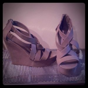 Chinese Laundry Tan Wedge Sandal